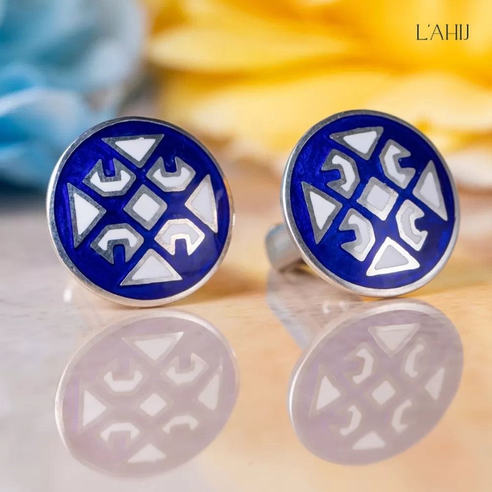 Cufflinks